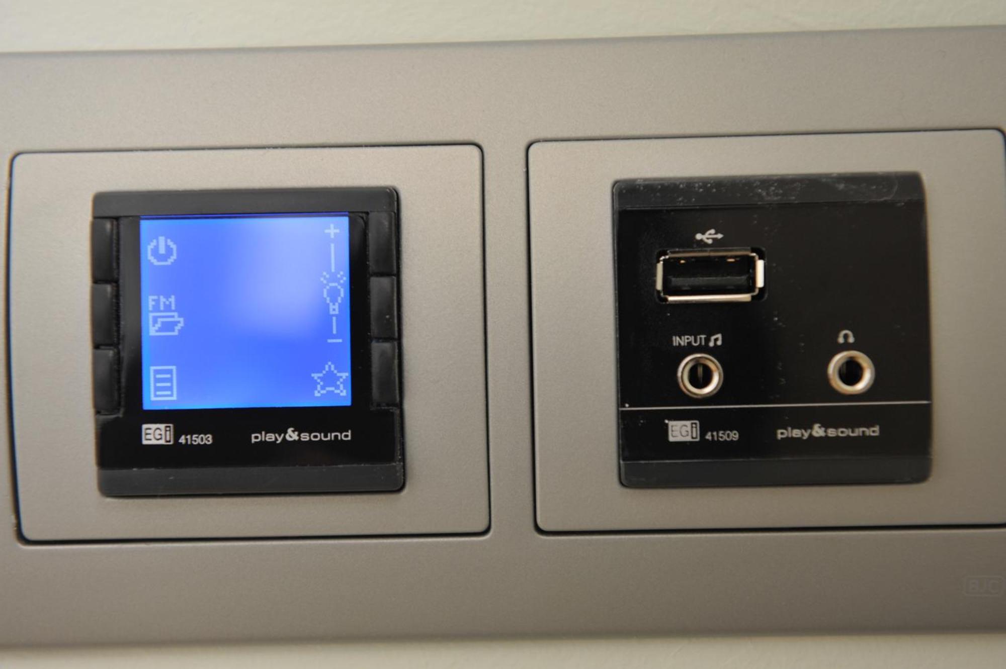 Gaudint Barcelona Suites — Fotos 1